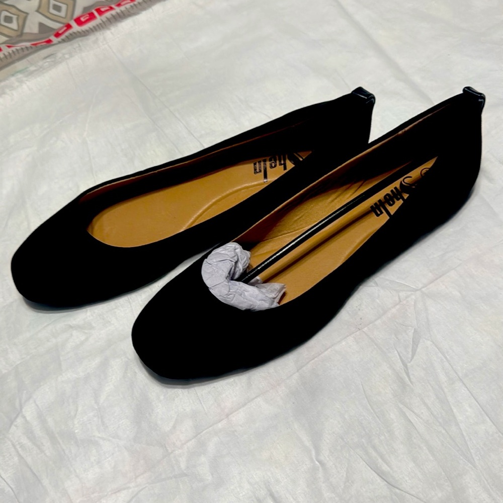 NWT Women's Flat Shoes